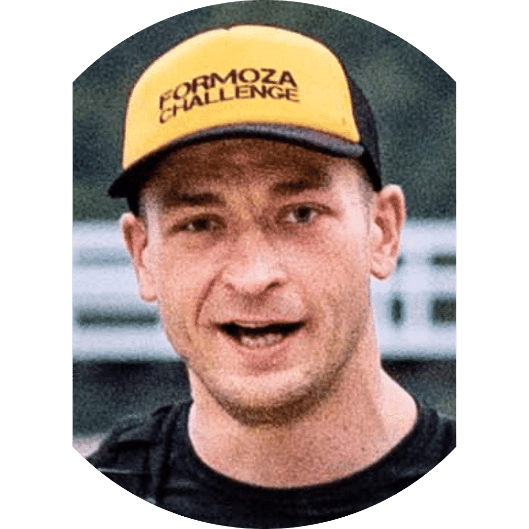 Trener Jacek z Ninja Kids