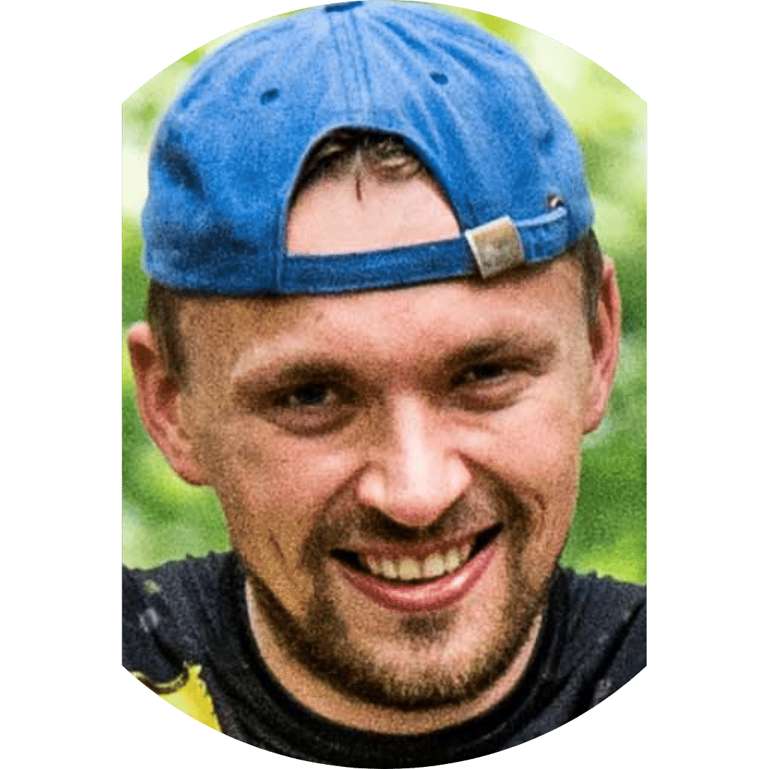 Trener Adam z Ninja Kids